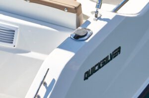 Mercury Turkey Quicksilver Activ 555 Open Standard Equipment Hull&Deck