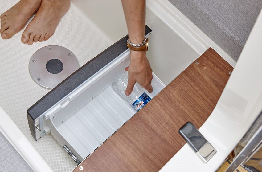 555_cabin_detail_1315