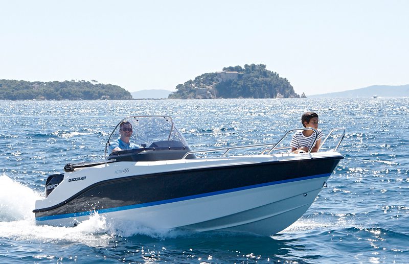 quicksilverfiberglass_activ455open_0_full