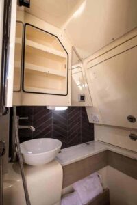 400 LXF Li-Ion Details