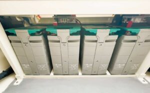 400 LXF Li-Ion Details